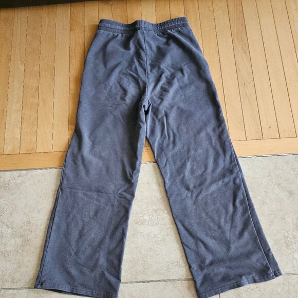 Tentree French Terry Cropped Wide Leg Sweatpant - Picture 5 of 5